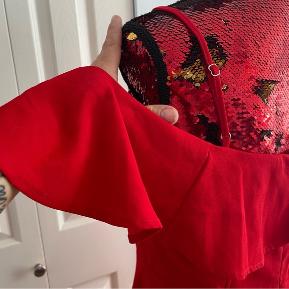 Dress - Picture 2 of 4